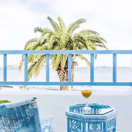 Wave Seekers Bed & Breakfast Corralejo